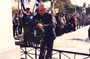 Παραλαβή και κατάθεση στεφάνου στο μνημείο πεσόντων κατά τους Βαλκανικούς πολέμους κατά την Εθνική Επέτειο της 25ης Μαρτίου